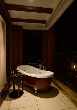 美式田園自然風格60平米一居室衛生間浴室柜裝修效果圖